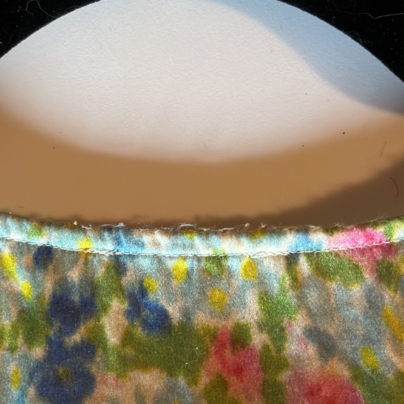 Notes du Nord silk top with flutter sleeves - Picture 8 of 8